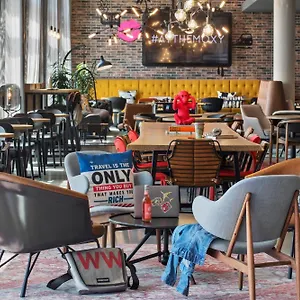 Отель Moxy Frankfurt Airport