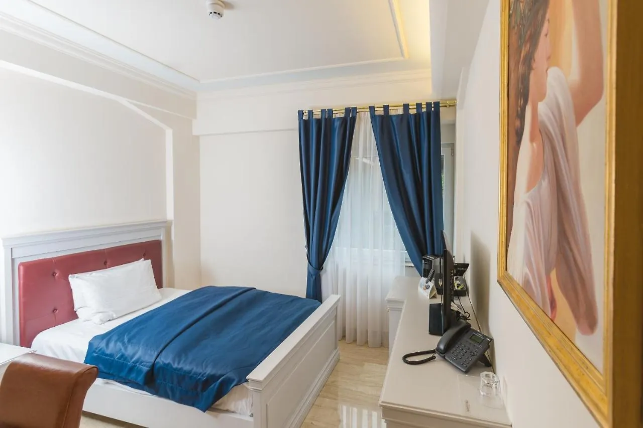 Grand Hotel Palladium Munich