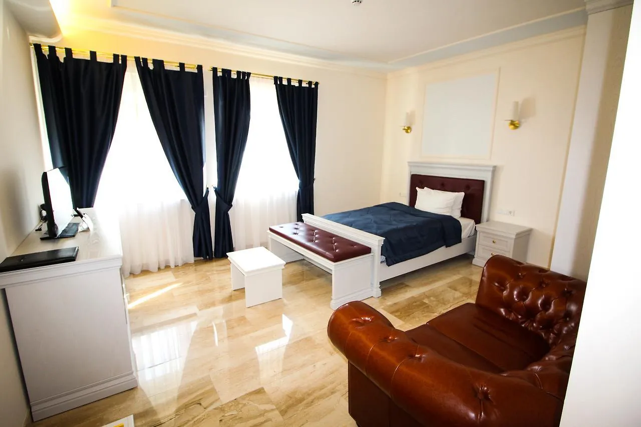 Grand Hotel Palladium München 4*,