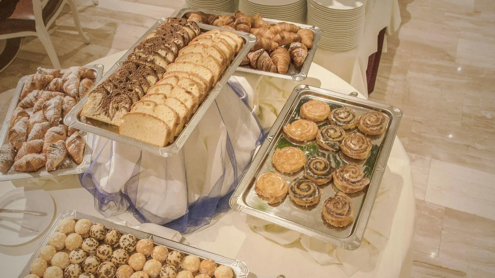Grand Hotel Palladium München 4*,